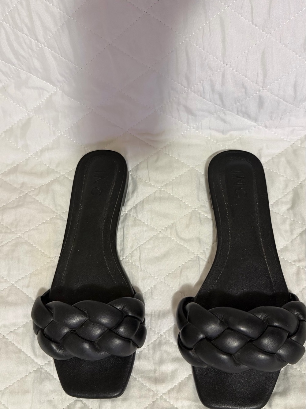 Woven Slide Sandals - Black